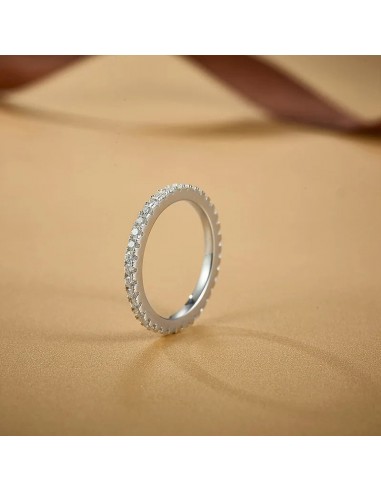 White Gold Plated 925 Sterling Silver VVS Moissanite Eternity Wedding Band for Women pas cheres