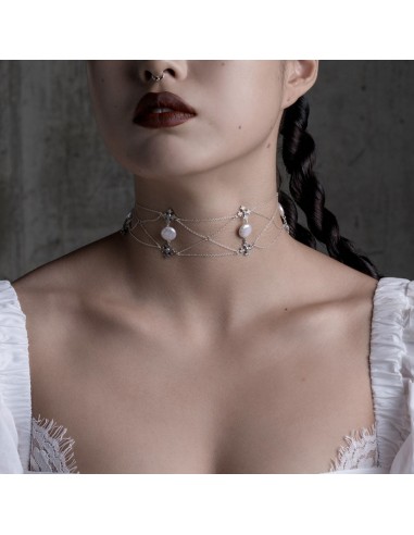 OPHELIA. Medieval Cross Choker - Silver une grave pollution 