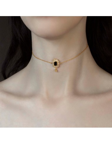 DECO. Skull & Black Spinel Statement Choker - Gold Dans la société mordern